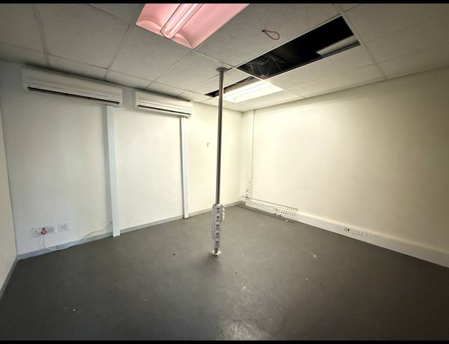476M² OFFICE TO LET IN ROSEBANK